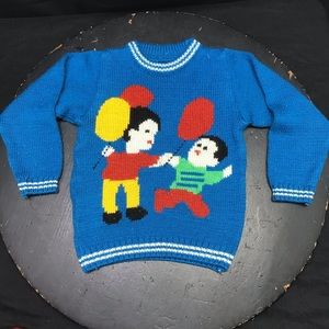 Vintage kids knit sweater boys playing balloons p5